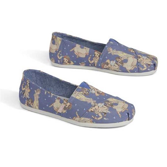 Toms X Disney ‘Snow White’ Printed Canvas Loafer - Picture 1 of 10